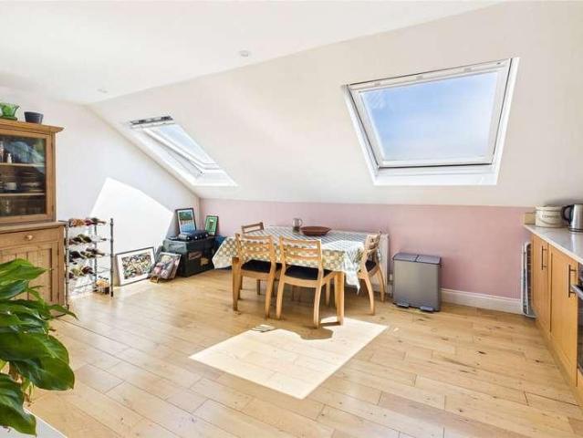 1 bed flat for sale