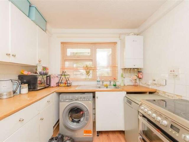 1 bed flat for sale