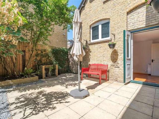 1 bed flat for sale