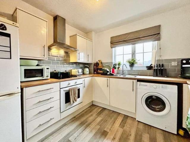 1 bed flat for sale