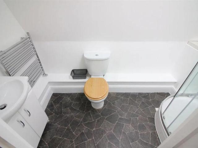 1 bed flat for sale