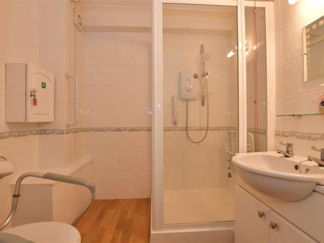 1 bed flat for sale