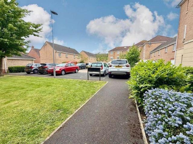 1 bed flat for sale