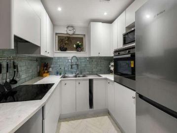 1 bed flat for sale