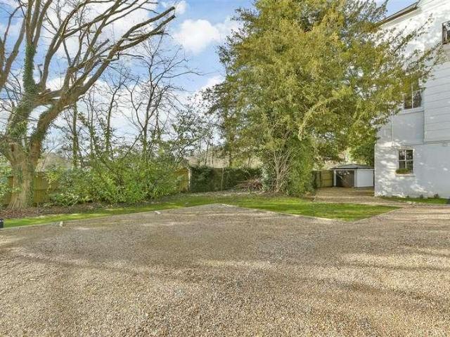 1 bed flat for sale