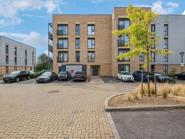 1 bed flat for sale