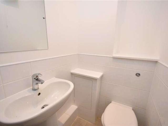 1 bed flat for sale
