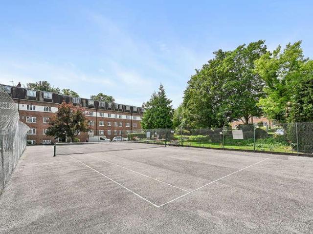 1 bed flat for sale