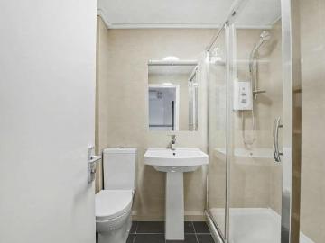 1 bed flat for sale