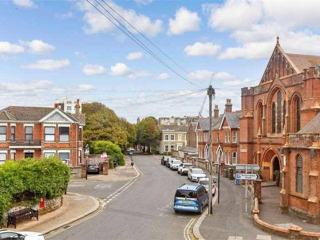 1 bed flat for sale