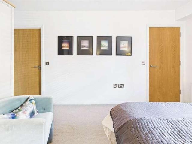 1 bed flat for sale