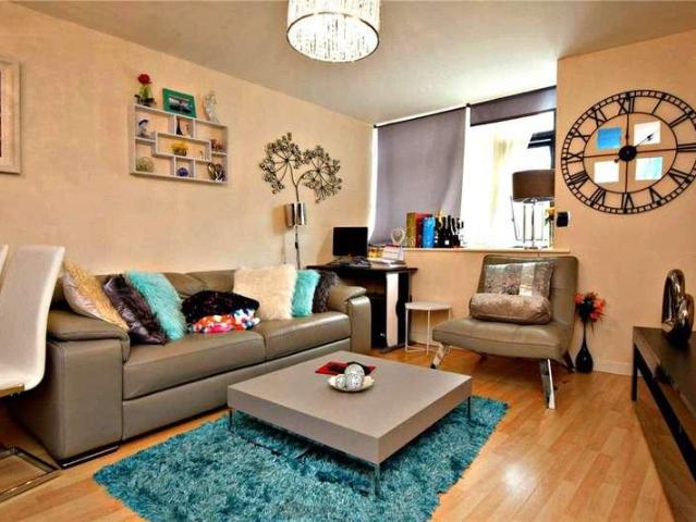 1 bed flat for sale