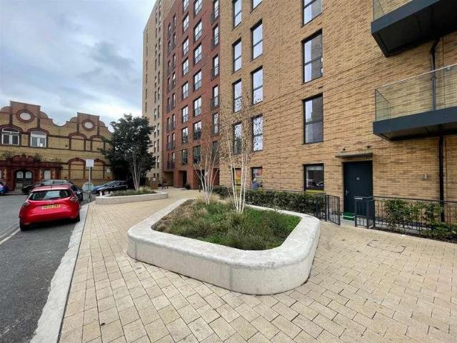 1 bed flat for sale