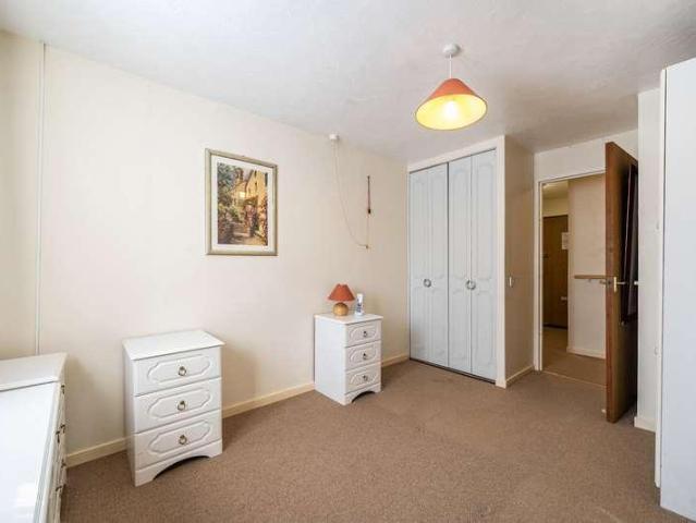 1 bed flat for sale