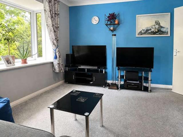1 bed flat for sale