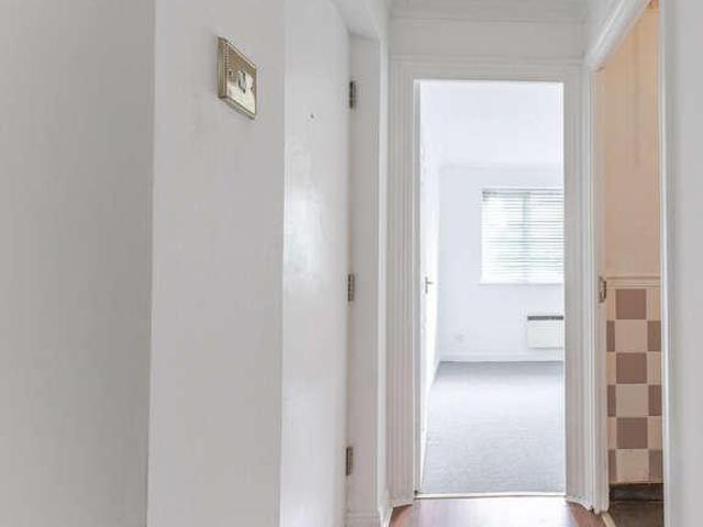 1 bed flat for sale