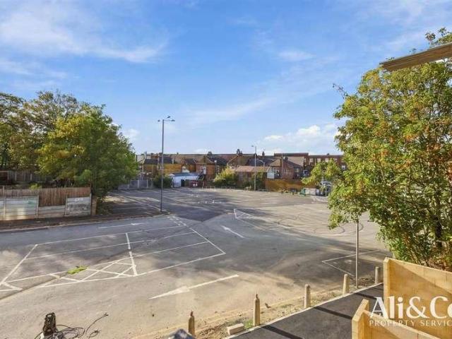 1 bed flat for sale