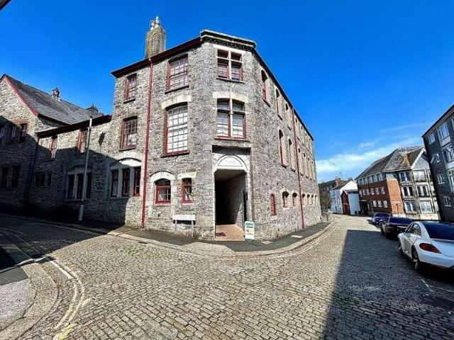 1 bed flat for sale