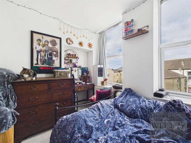 1 bed flat for sale