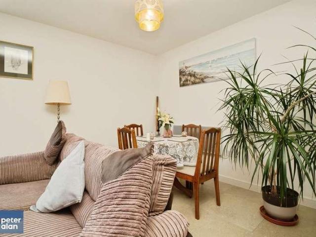 1 bed flat for sale