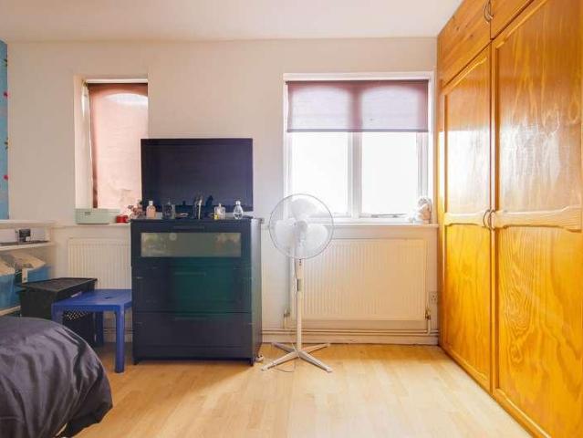 1 bed flat for sale