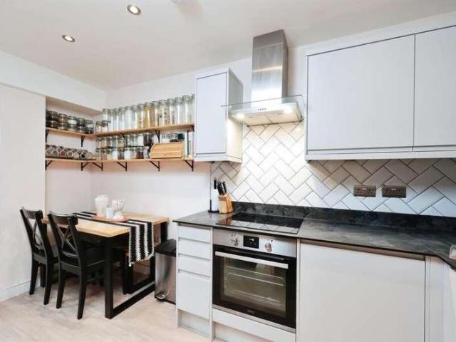 1 bed flat for sale