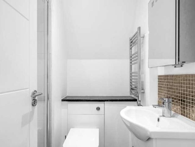 1 bed flat for sale