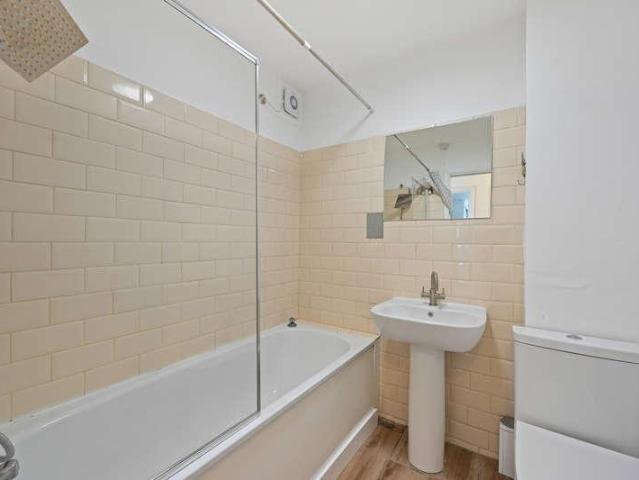 1 bed flat for sale