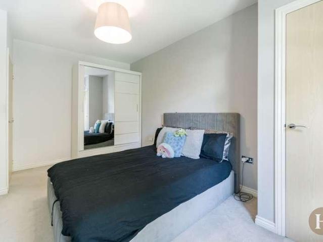 1 bed flat for sale