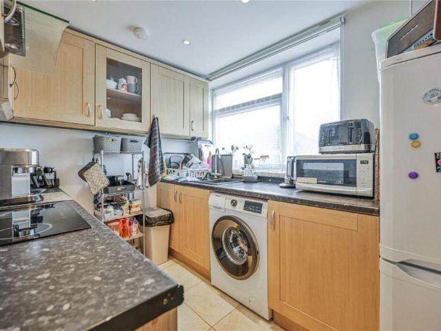 1 bed flat for sale