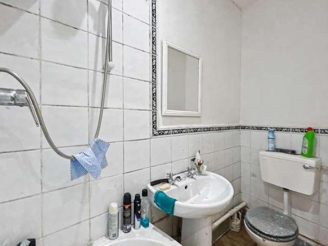 1 bed flat for sale