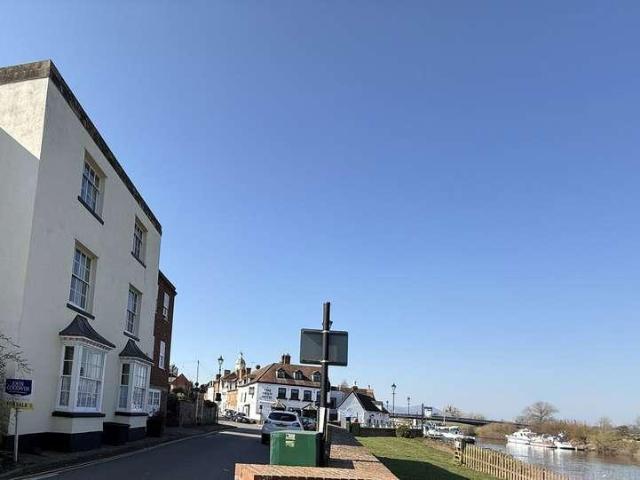 1 bed flat for sale