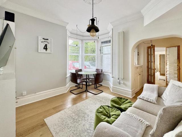 1 bed flat for sale