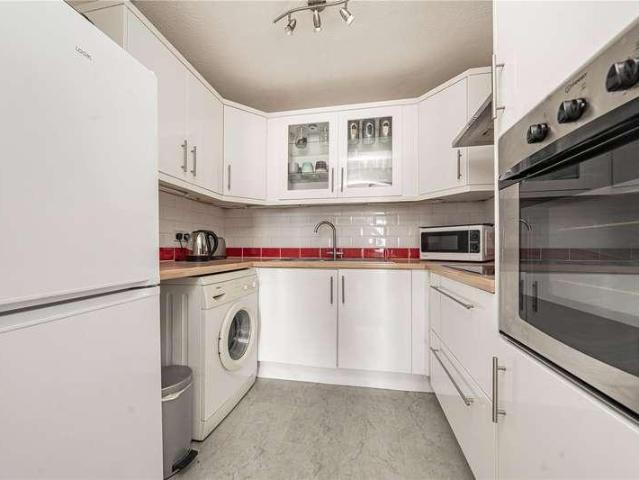 1 bed flat for sale