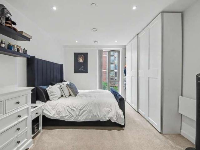 1 bed flat for sale