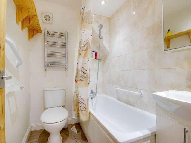 1 bed flat for sale
