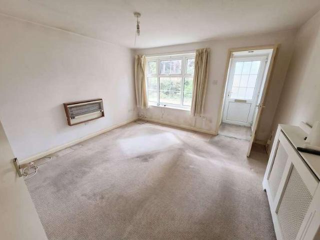 1 bed flat for sale