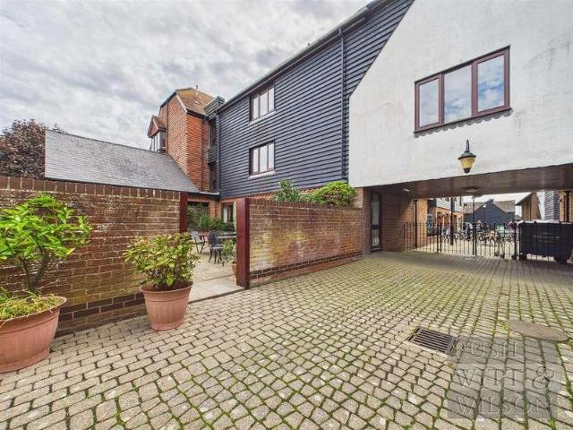 1 bed flat for sale