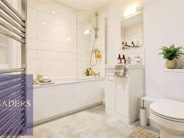 1 bed flat for sale