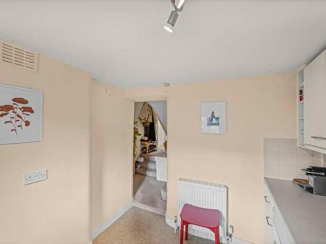 1 bed flat for sale