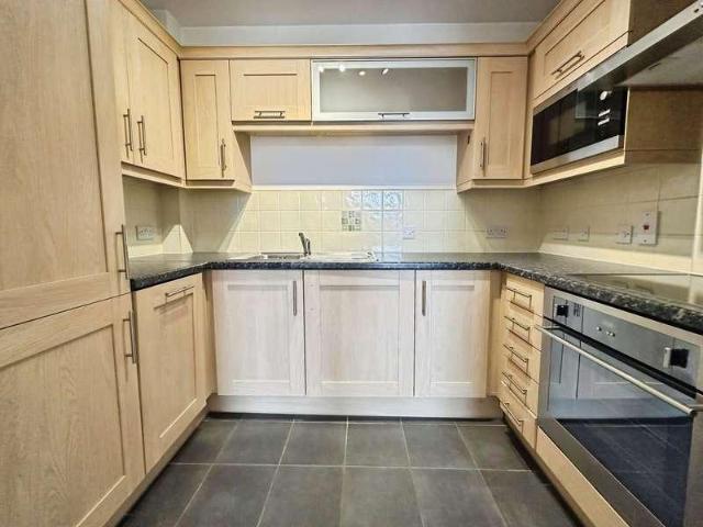1 bed flat for sale