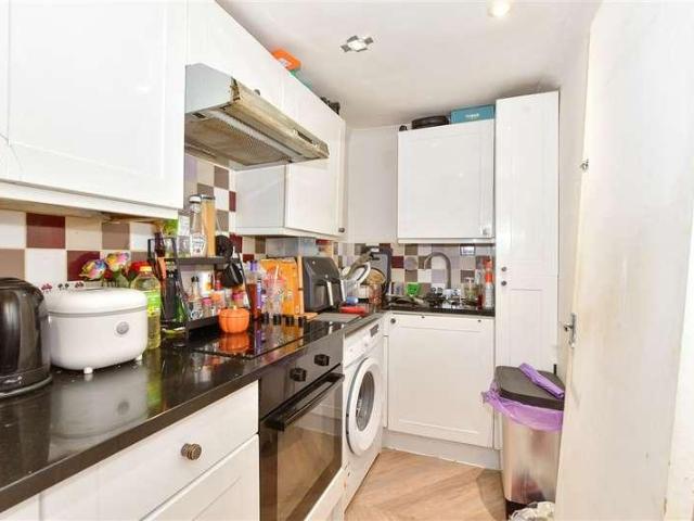1 bed flat for sale