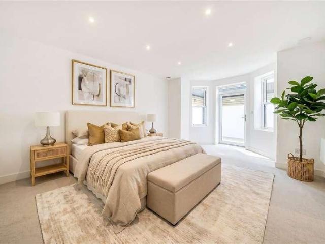 1 bed flat for sale