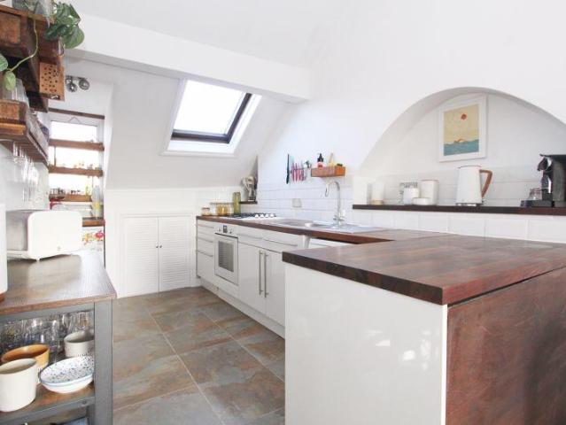 1 bed flat for sale