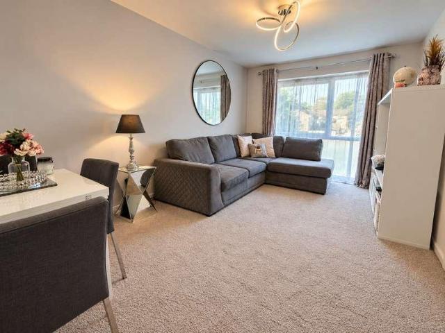 1 bed flat for sale