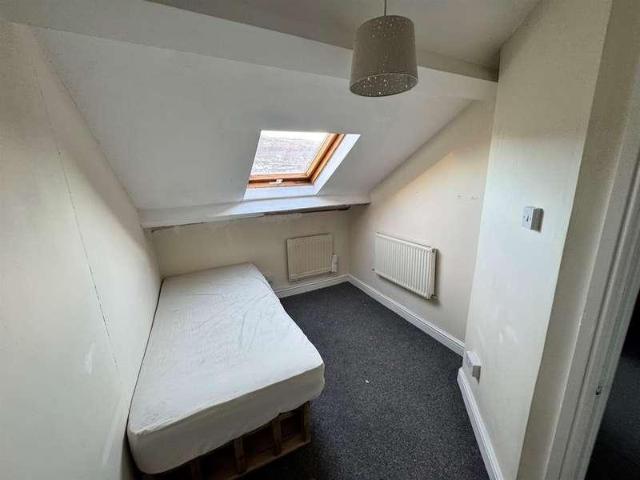 1 bed flat for sale