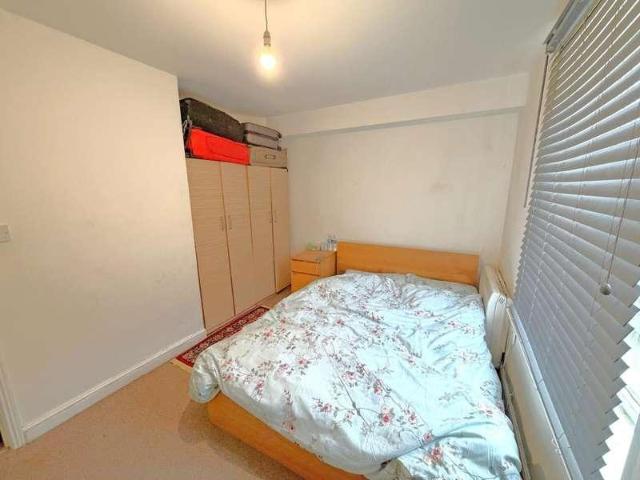 1 bed flat for sale