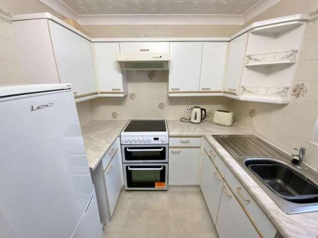1 bed flat for sale