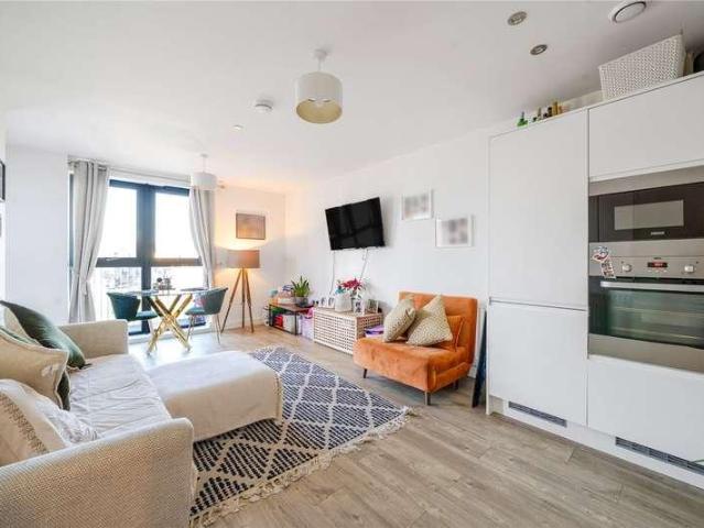 1 bed flat for sale