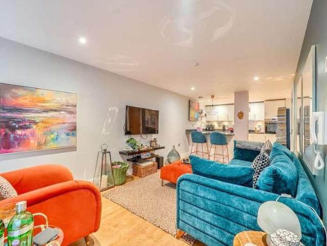 1 bed flat for sale